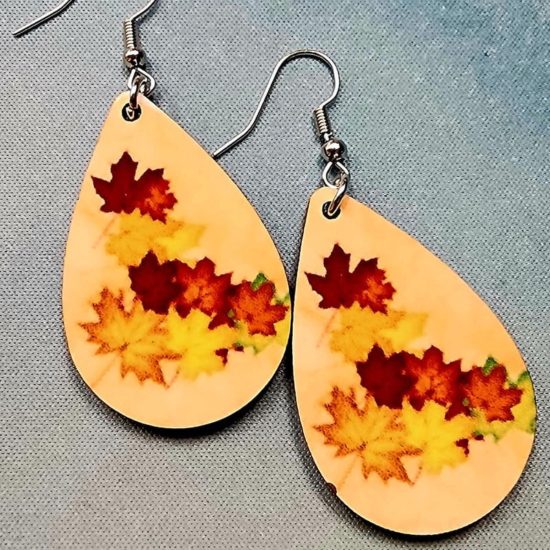 Autumn Maple Leaf Earrings | Cozy Fall Seasonal Jewelry